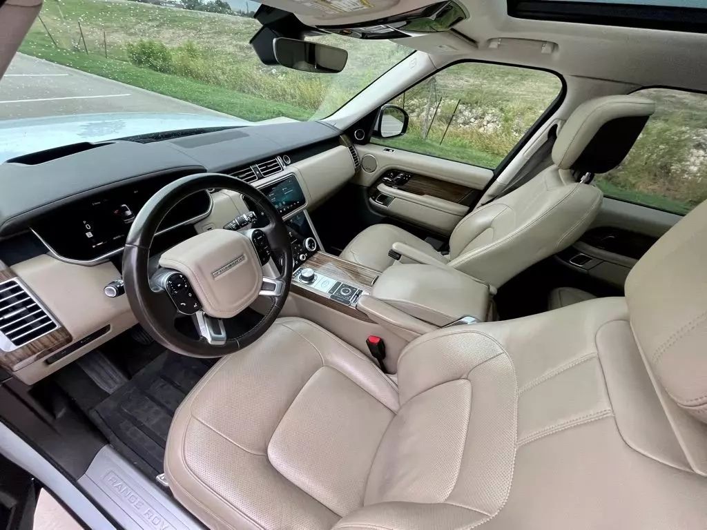 2018 Land Rover Range Rover - Image 14