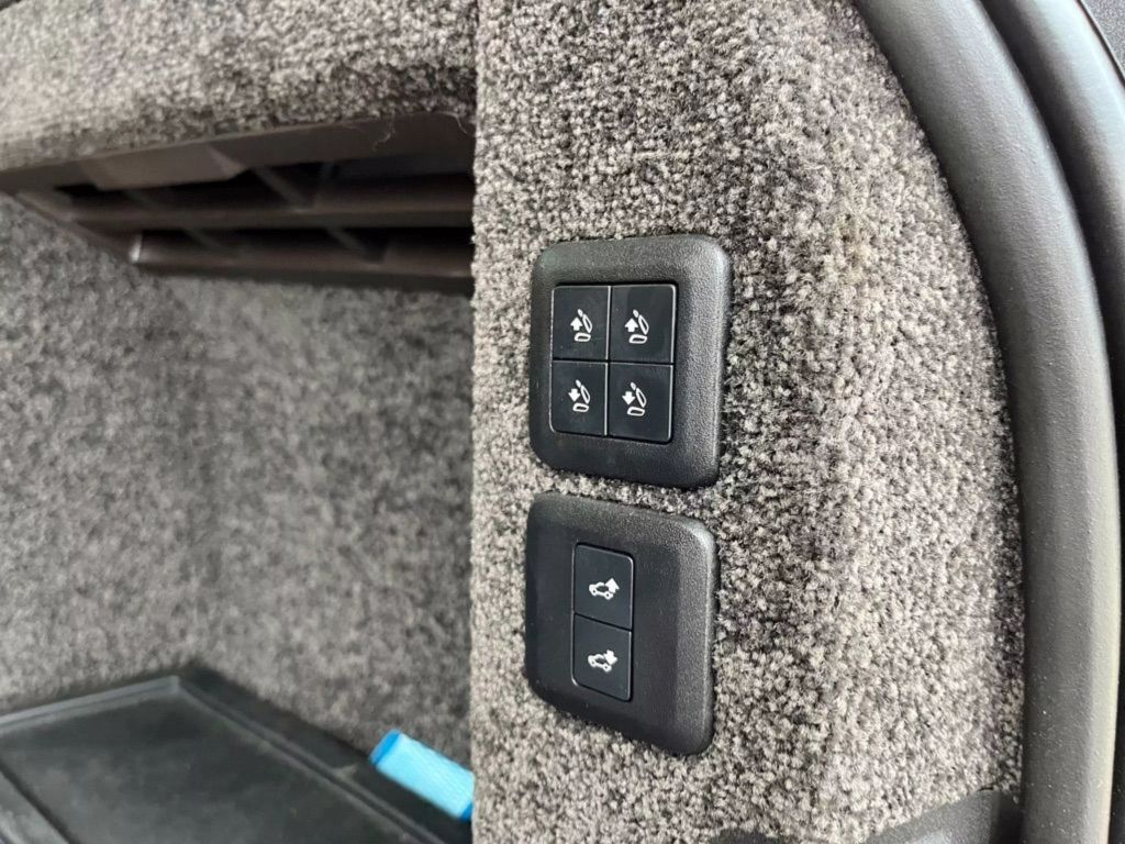 2018 Land Rover Range Rover - Image 25
