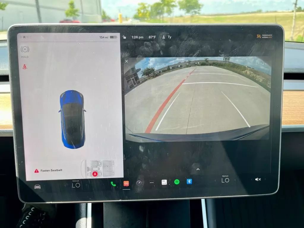 2020 Tesla Model 3 - Image 25 2020 Tesla Model 3 - Image 25