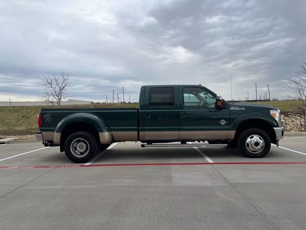 2011 Ford F350 Super Duty Crew Cab - Image 8 2011 Ford F350 Super Duty Crew Cab - Image 8