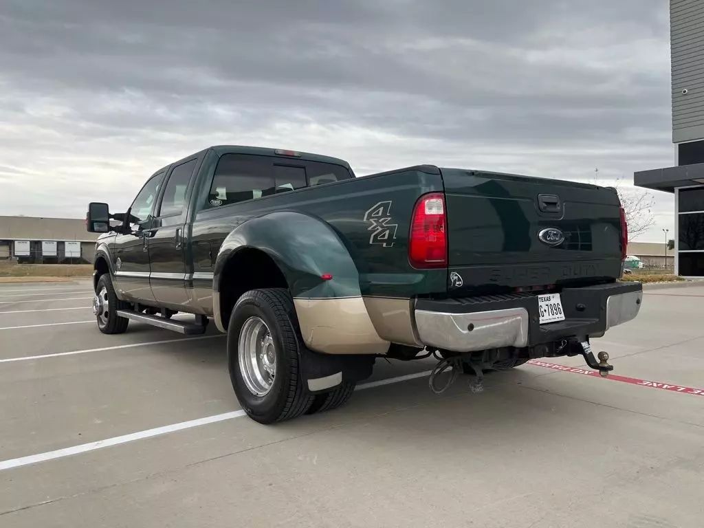 2011 Ford F350 Super Duty Crew Cab - Image 5 2011 Ford F350 Super Duty Crew Cab - Image 5