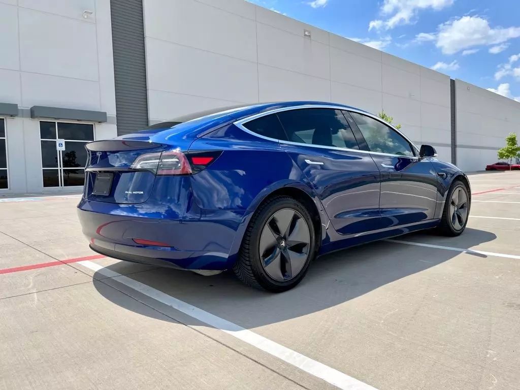2020 Tesla Model 3 - Image 3 2020 Tesla Model 3 - Image 3