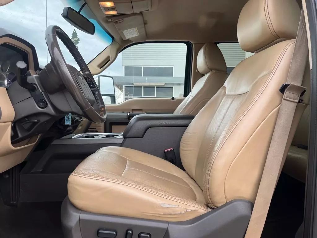 2011 Ford F350 Super Duty Crew Cab - Image 15 2011 Ford F350 Super Duty Crew Cab - Image 15
