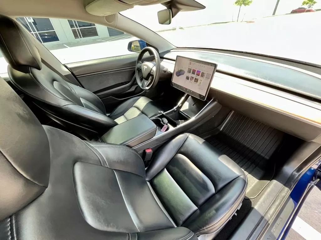 2020 Tesla Model 3 - Image 11 2020 Tesla Model 3 - Image 11