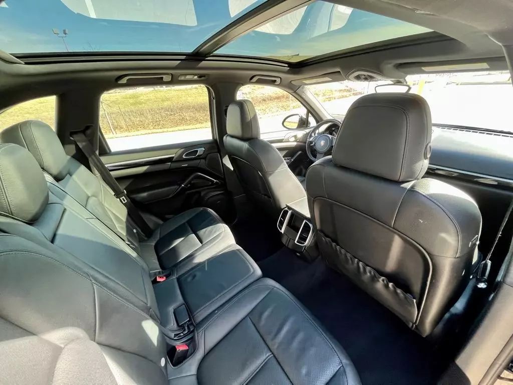 2014 Porsche Cayenne - Image 18 2014 Porsche Cayenne - Image 18