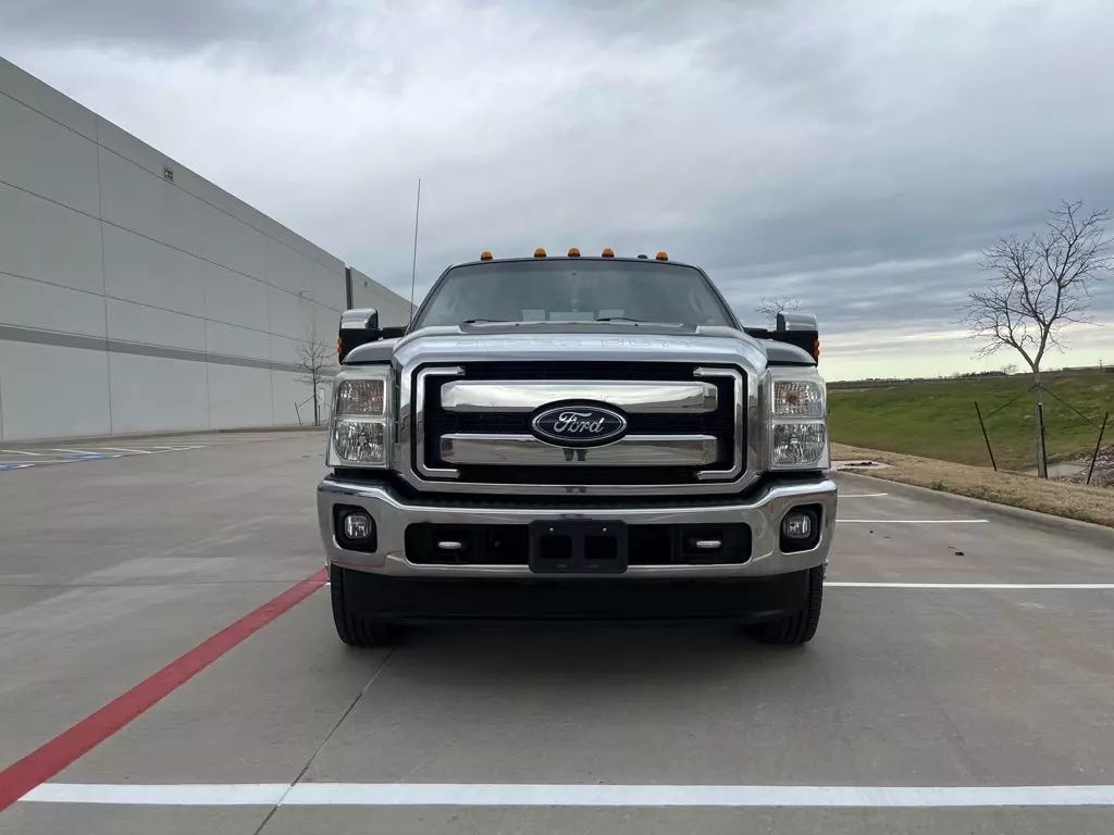 2011 Ford F350 Super Duty Crew Cab - Image 4 2011 Ford F350 Super Duty Crew Cab - Image 4