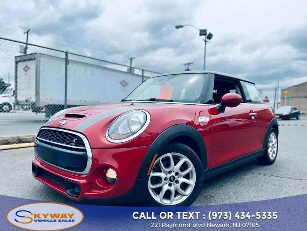 2015 MINI Cooper S's photo