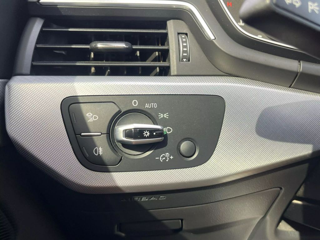 2017 Audi A4 - Image 34 2017 Audi A4 - Image 34