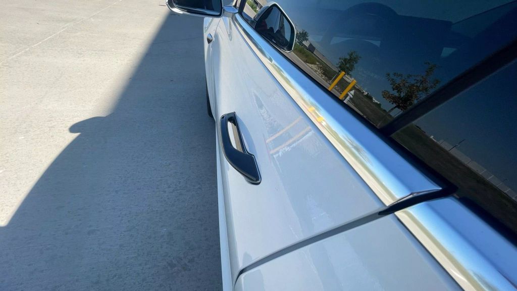 2019 Tesla Model 3 - Image 8 2019 Tesla Model 3 - Image 8