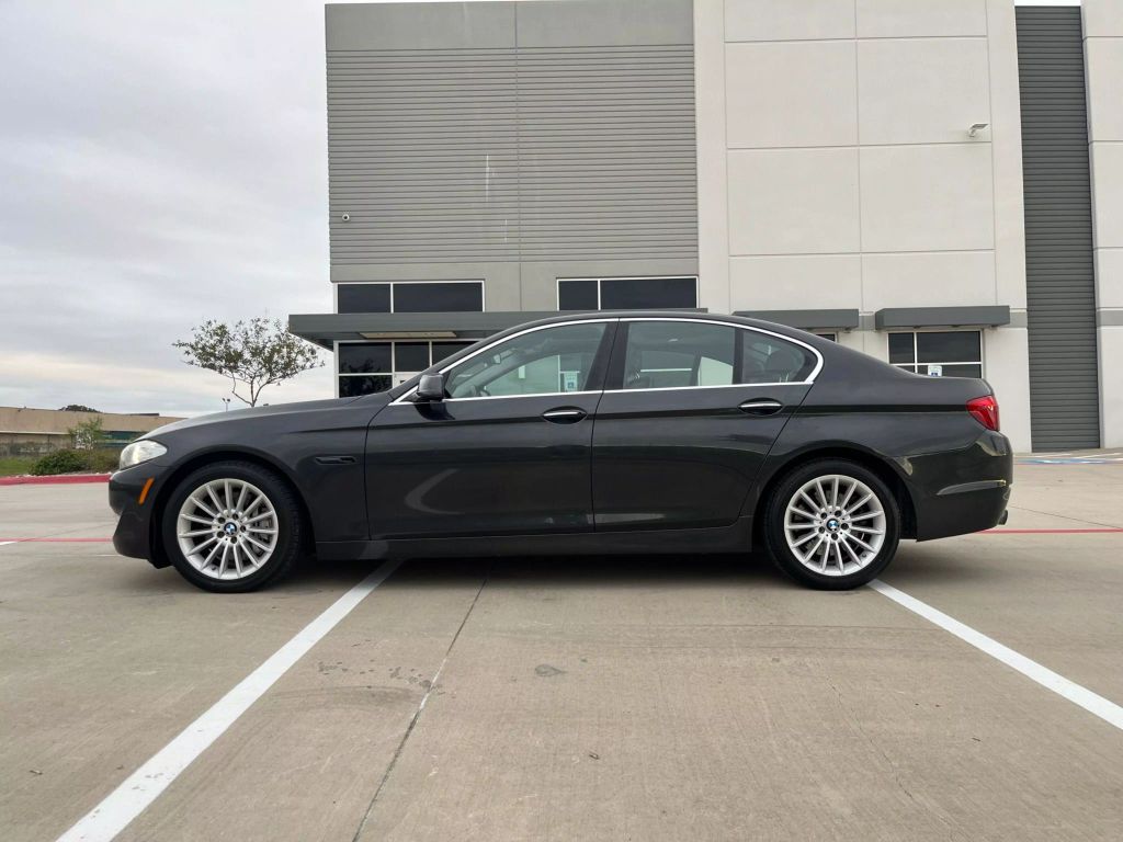 2013 Bmw 5 Series - Image 4 2013 Bmw 5 Series - Image 4