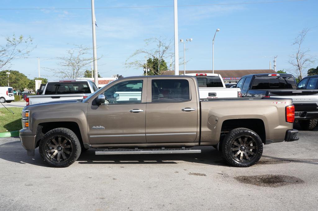 2014 Chevrolet Silverado 1500 High Country photo 4