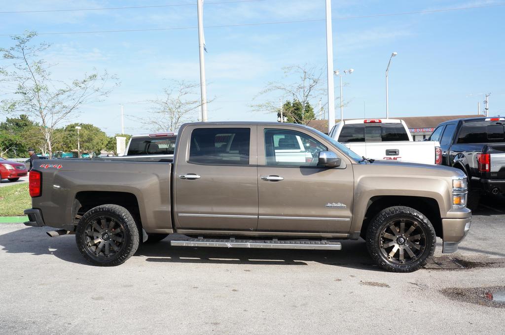 2014 Chevrolet Silverado 1500 High Country photo 8