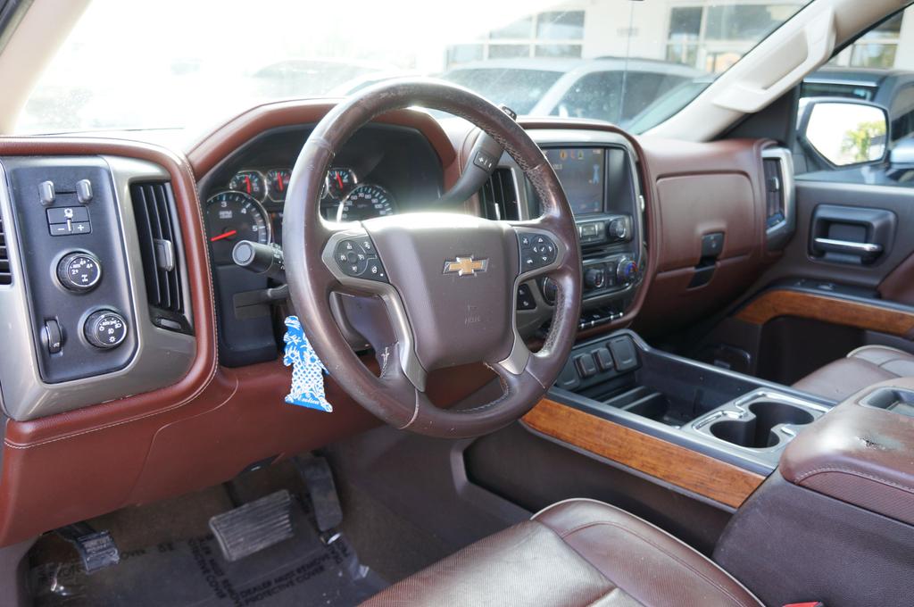 2014 Chevrolet Silverado 1500 High Country photo 20