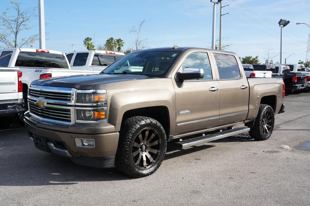 2014 Chevrolet Silverado 1500 High Country photo 3