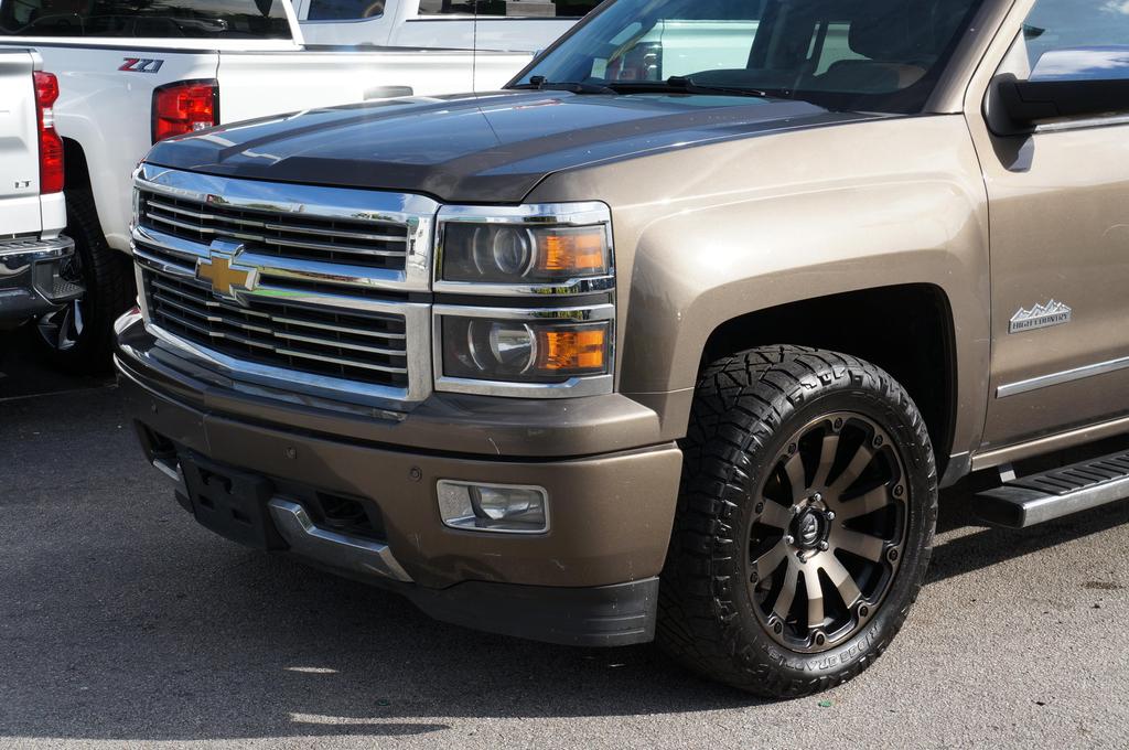 2014 Chevrolet Silverado 1500 High Country photo 10