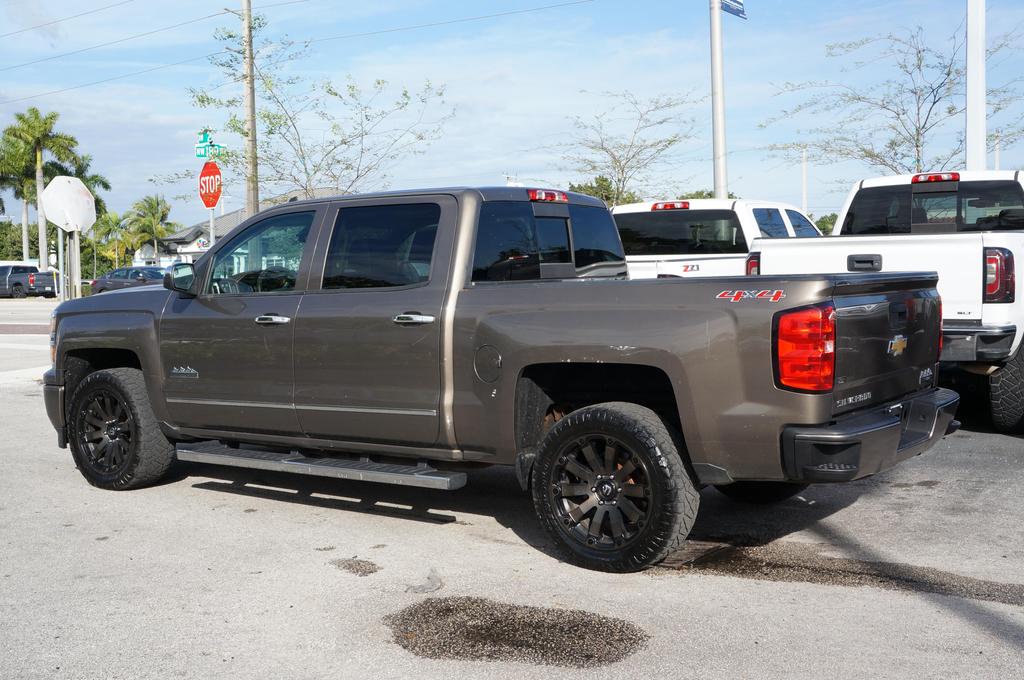 2014 Chevrolet Silverado 1500 High Country photo 5