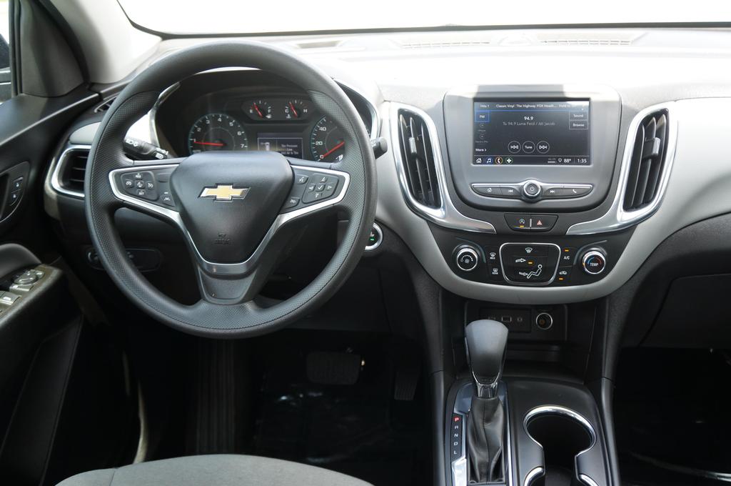 2023 Chevrolet Equinox LS photo 27