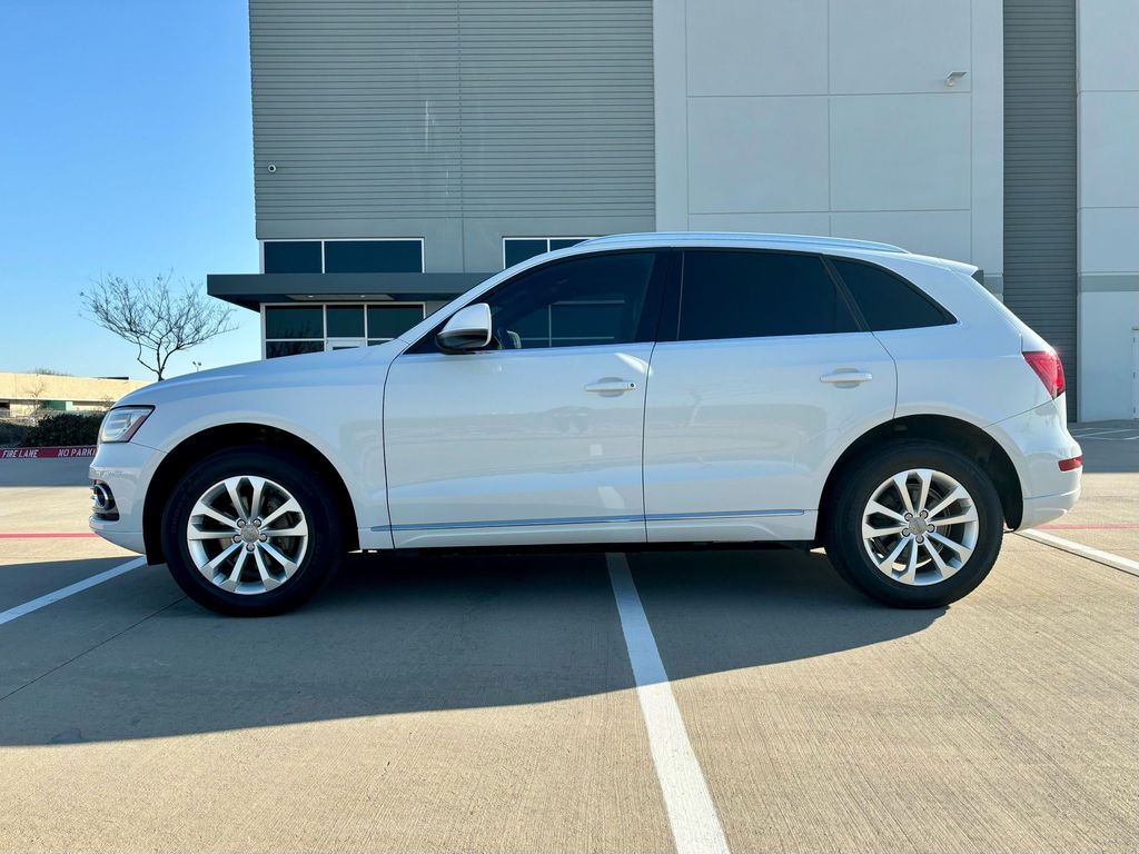 2014 Audi Q5 - Image 2 2014 Audi Q5 - Image 2