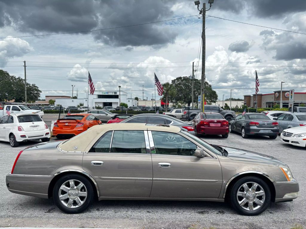 2006 CADILLAC DTS SEDAN V8, 4.6 LITER SEDAN 4D