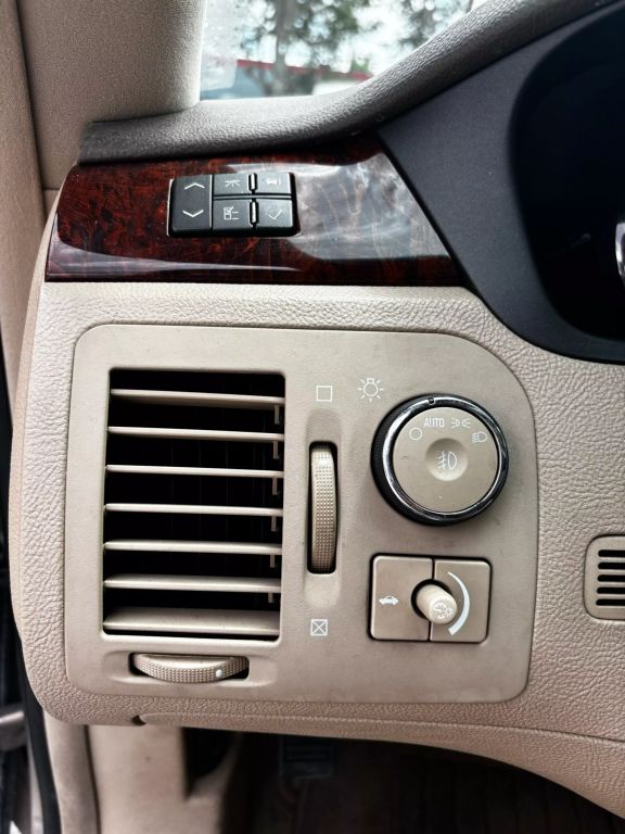 2006 CADILLAC DTS SEDAN V8, 4.6 LITER SEDAN 4D