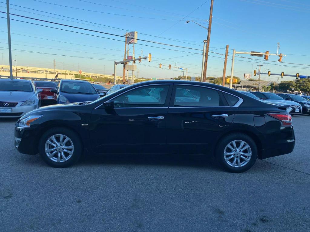 2014 Nissan Altima S photo 5