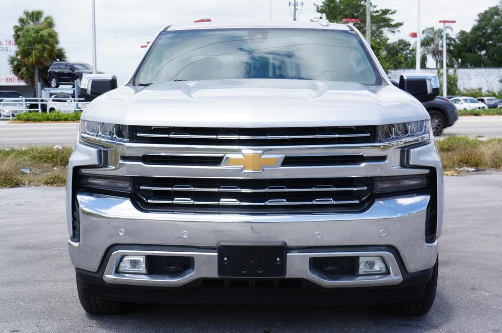 2020 Chevrolet Silverado 1500 LTZ photo 2