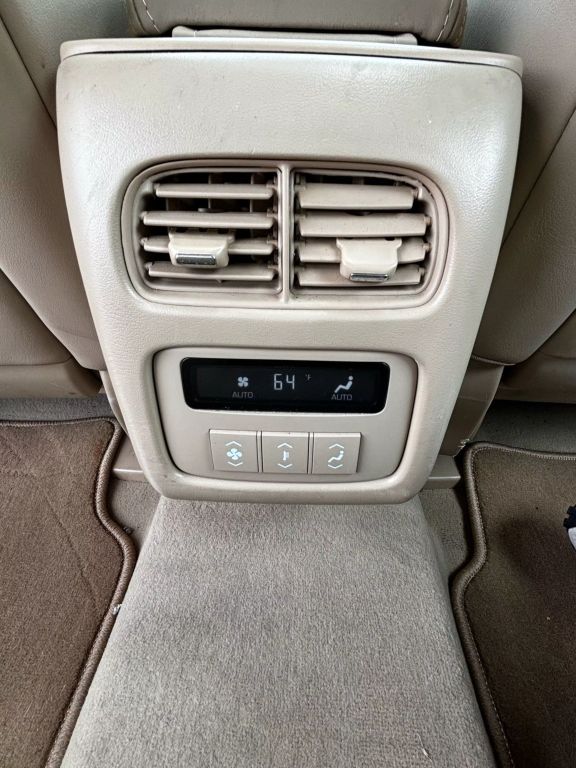 2006 CADILLAC DTS SEDAN V8, 4.6 LITER SEDAN 4D