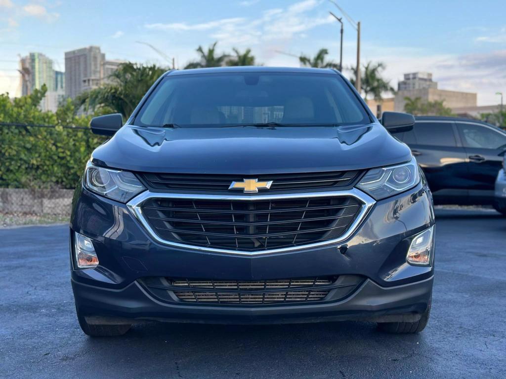 2018 Chevrolet Equinox LS photo 2