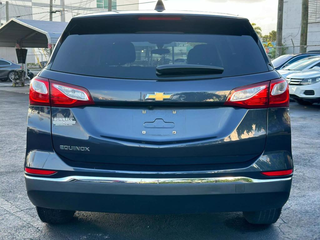 2018 Chevrolet Equinox LS photo 8