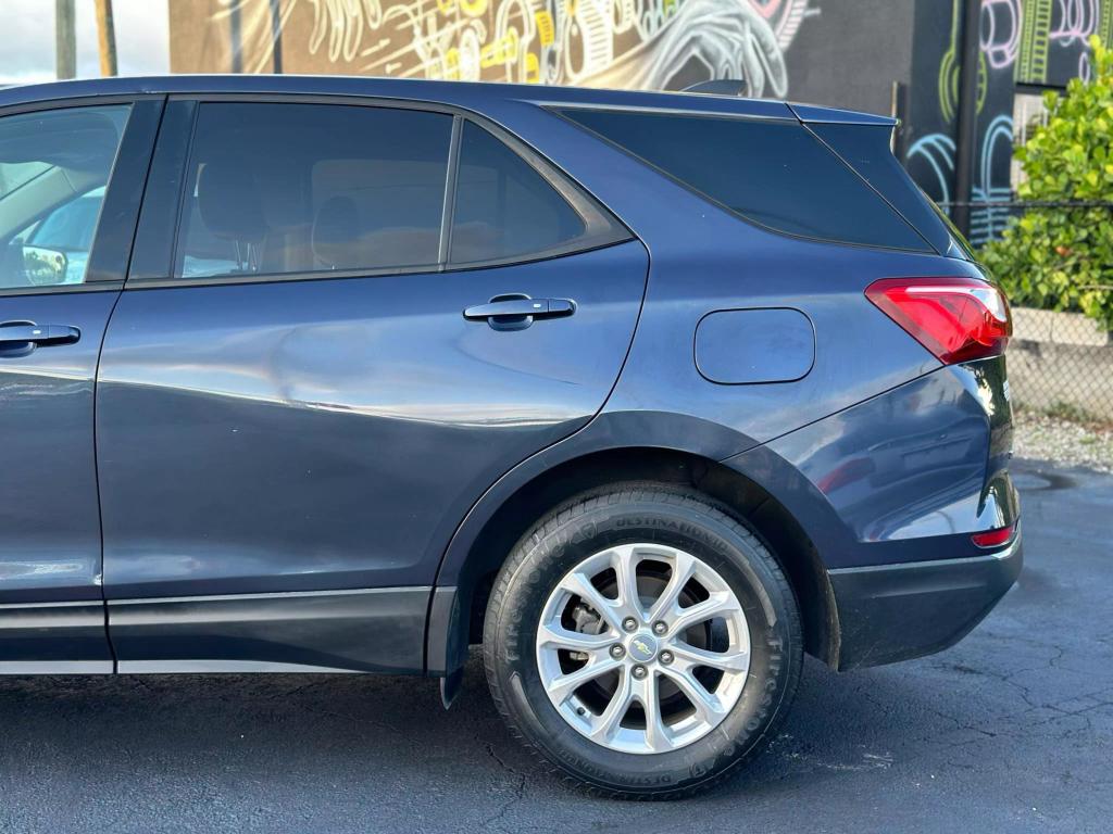 2018 Chevrolet Equinox LS photo 10