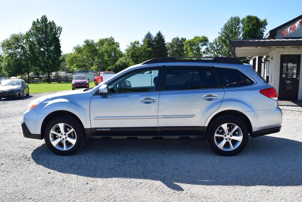 2014 Subaru Outback 2.5i Limited photo 8