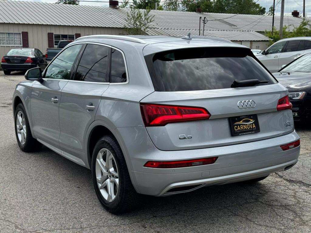 2018 Audi Q5 Premium Plus photo 10