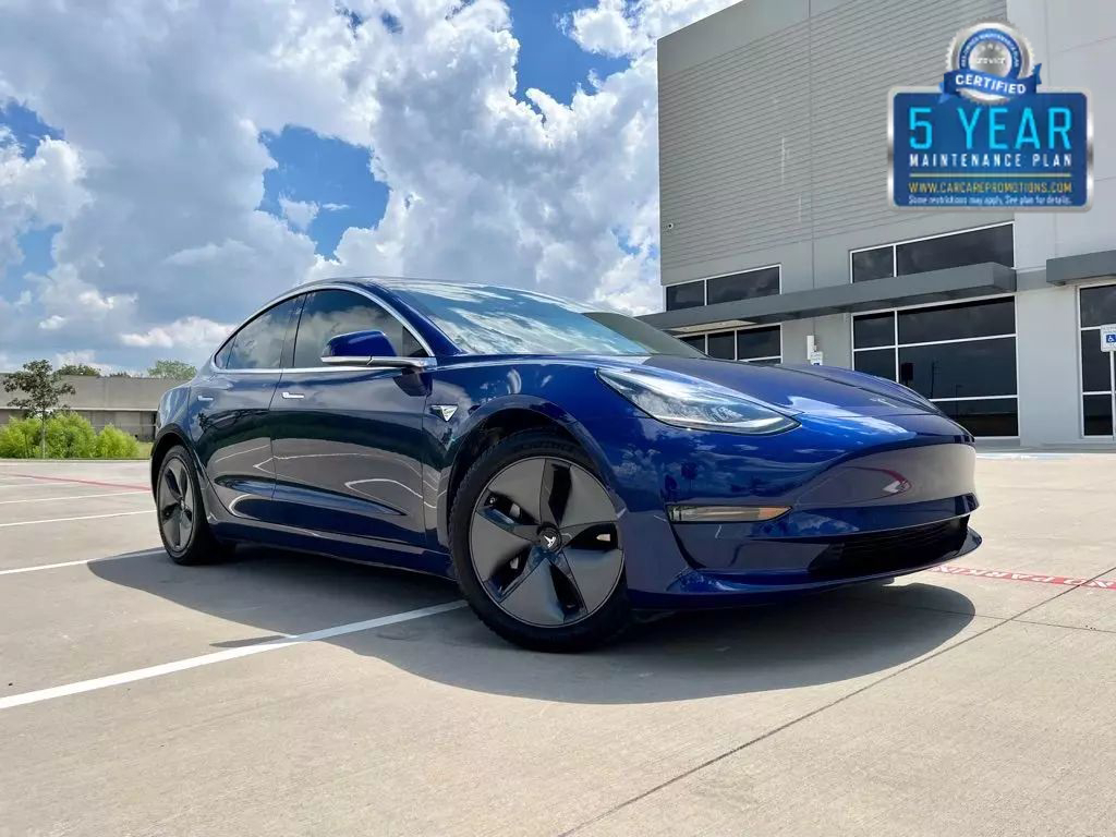 2020 Tesla Model 3 - Image 1 2020 Tesla Model 3 - Image 1