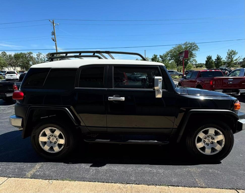 2007 Toyota FJ Cruiser Base photo 4