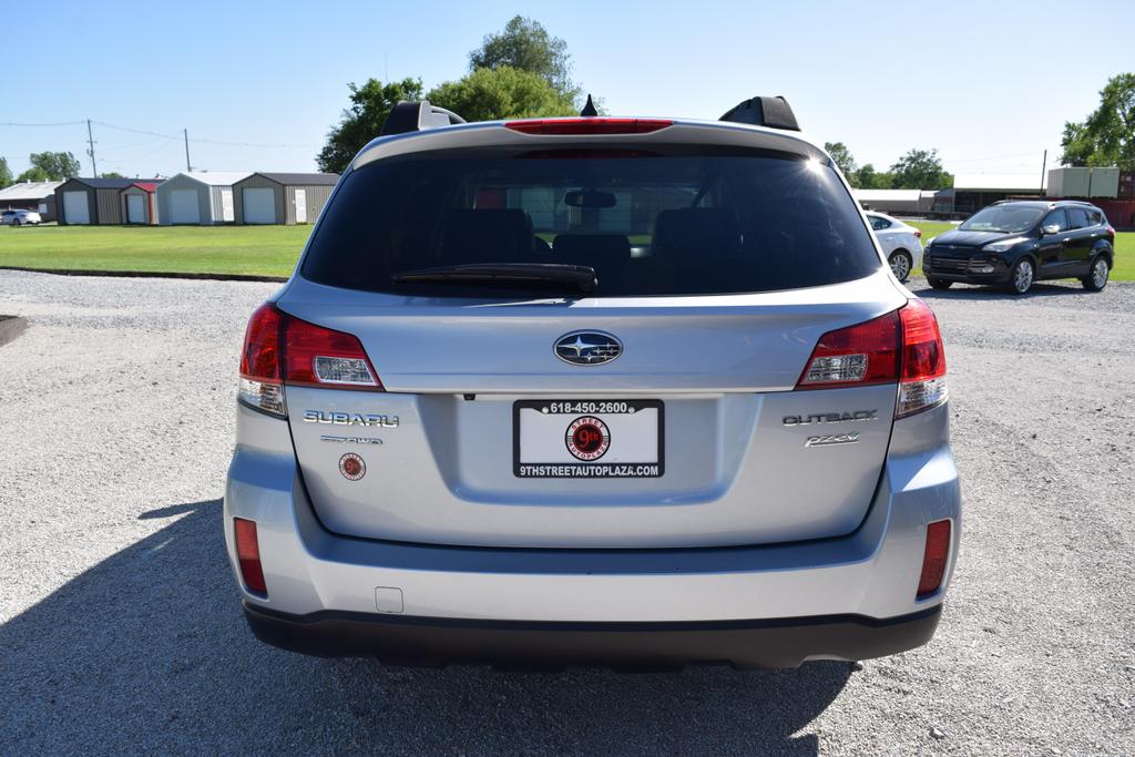 2014 Subaru Outback 2.5i Limited photo 6