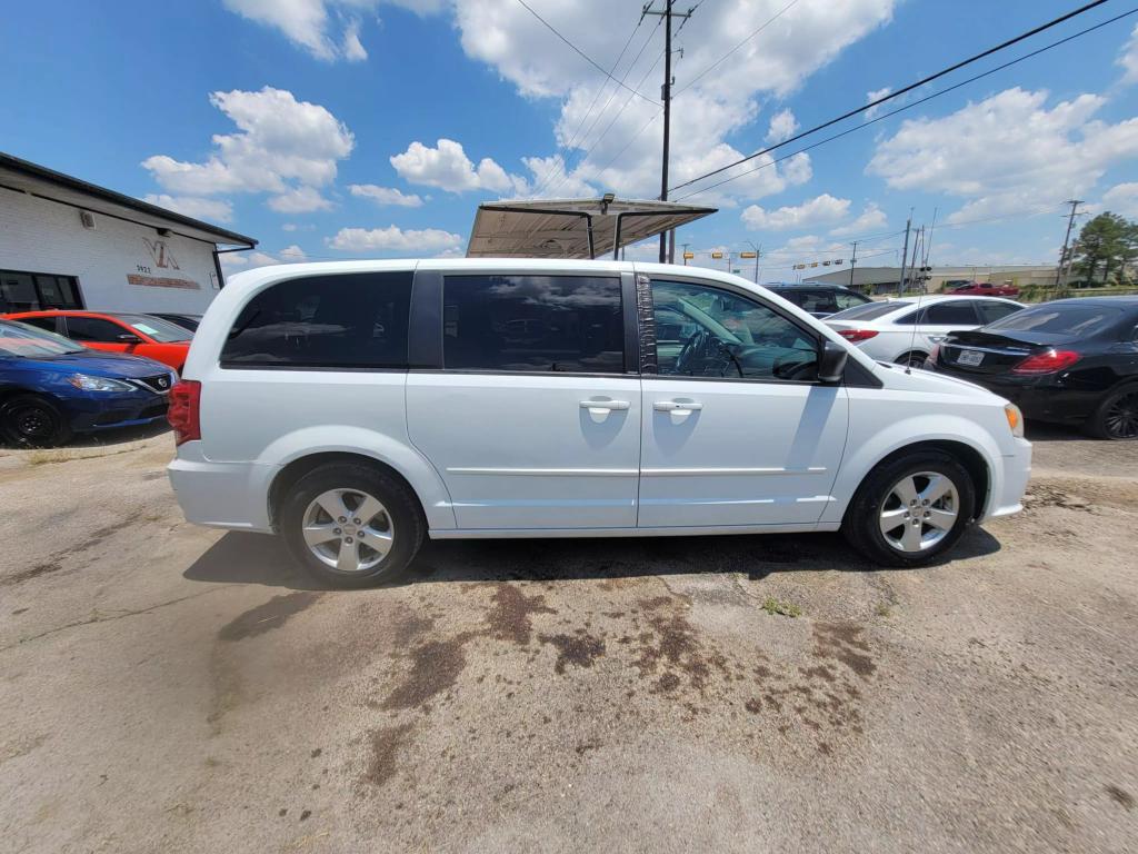 2014 Dodge Grand Caravan SE photo 7