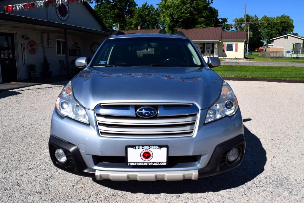 2014 Subaru Outback 2.5i Limited photo 2