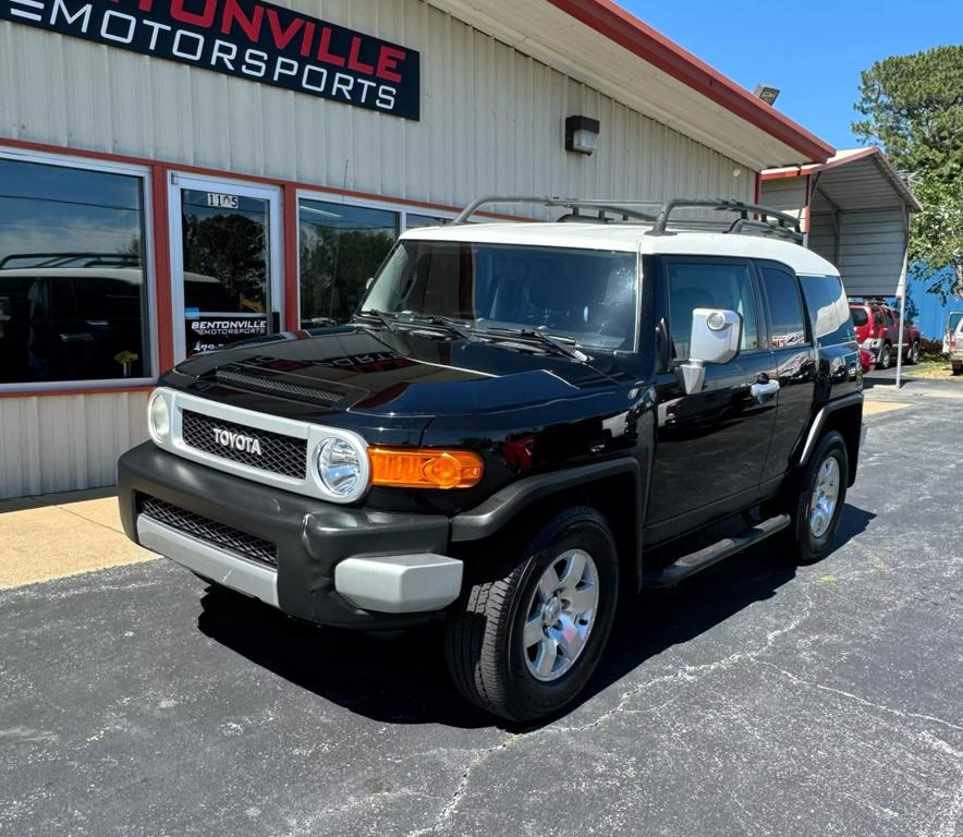 2007 Toyota FJ Cruiser Base photo 2