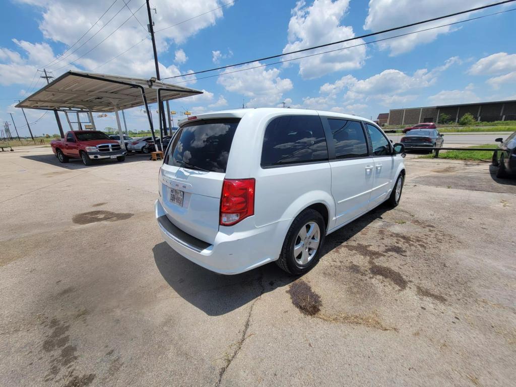 2014 Dodge Grand Caravan SE photo 6