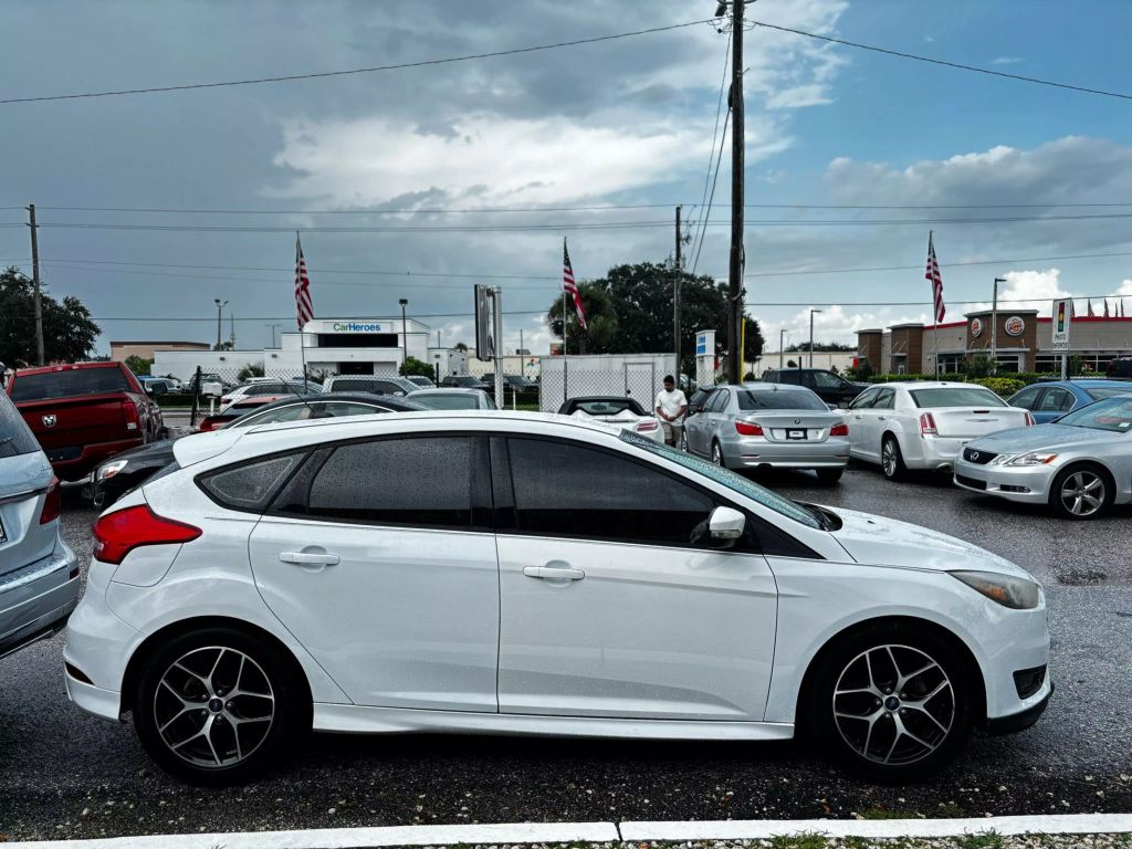 2015 FORD FOCUS HATCHBACK 4-CYL, FLEX FUEL, 2.0L SE HATCHBACK 4D