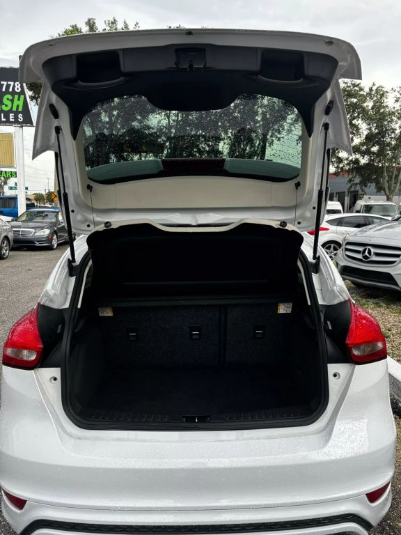 2015 FORD FOCUS HATCHBACK 4-CYL, FLEX FUEL, 2.0L SE HATCHBACK 4D