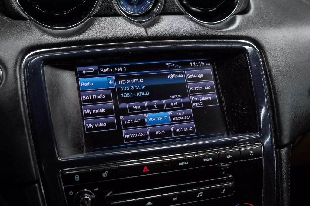 2012 JAGUAR XJ SEDAN V8, 5.0 LITER XJL PORTFOLIO SEDAN 4D