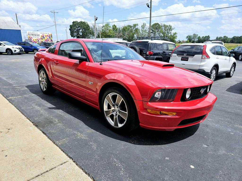 2008 Ford Mustang GT Deluxe photo 3