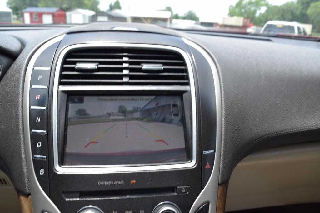 2016 Lincoln MKX Reserve photo 18