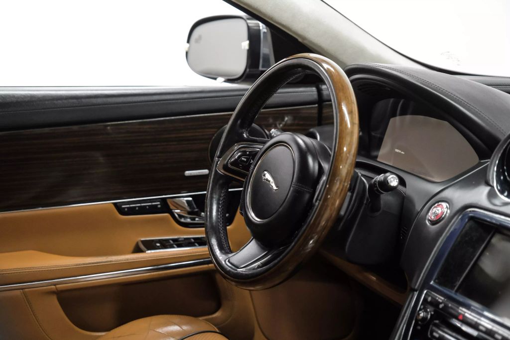 2012 JAGUAR XJ SEDAN V8, 5.0 LITER XJL PORTFOLIO SEDAN 4D