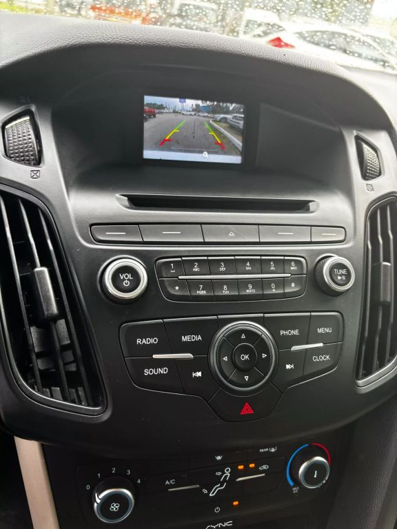 2015 FORD FOCUS HATCHBACK 4-CYL, FLEX FUEL, 2.0L SE HATCHBACK 4D