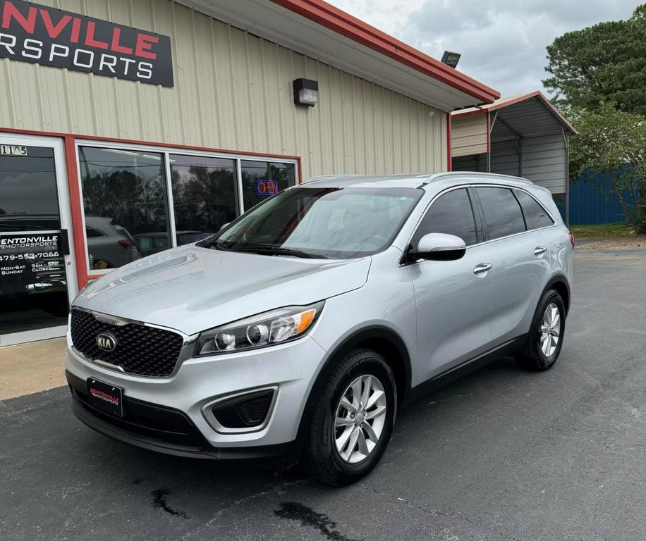 2016 Kia Sorento LX photo 2