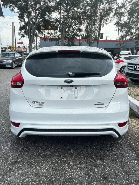 2015 FORD FOCUS HATCHBACK 4-CYL, FLEX FUEL, 2.0L SE HATCHBACK 4D
