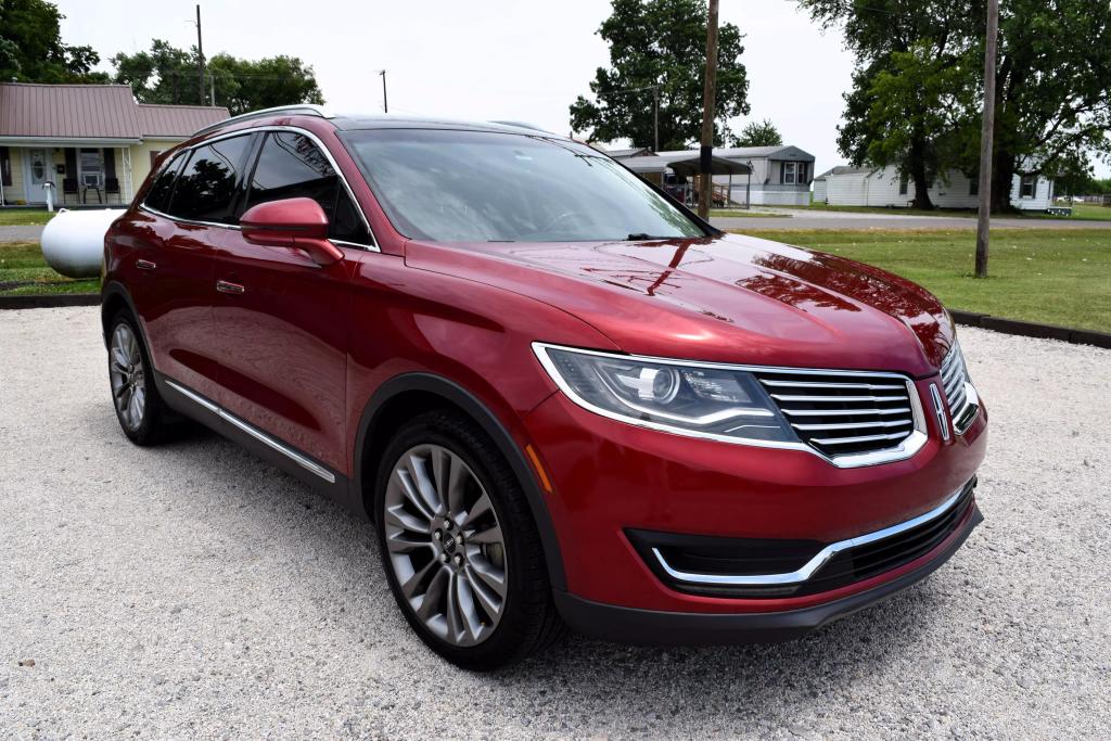 2016 Lincoln MKX Reserve photo 3