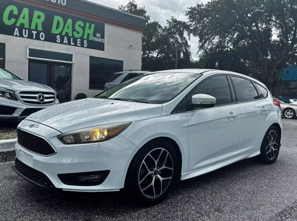 2015 FORD FOCUS HATCHBACK 4-CYL, FLEX FUEL, 2.0L SE HATCHBACK 4D